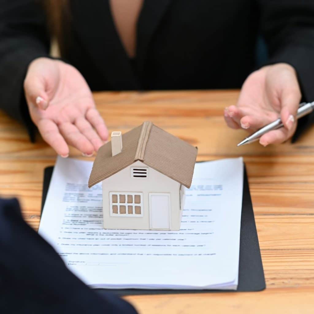 lender talking to real estate borrower